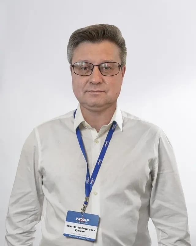 Преподаватель теории